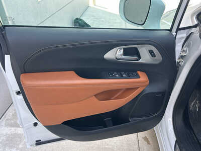 2024 Chrysler Pacifica, $42990. Photo 11
