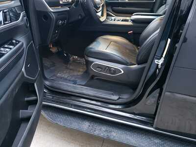 2024 Jeep Wagoneer, $48990. Photo 11