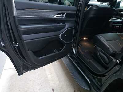 2024 Jeep Wagoneer, $48990. Photo 12
