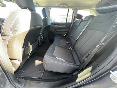 2023 Jeep Grand Cherokee, $30990. Photo 12