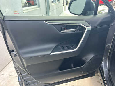 2023 Toyota RAV4, $36990. Photo 12