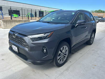 2023 Toyota RAV4, $36990. Photo 3