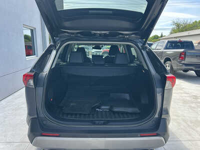 2023 Toyota RAV4, $36990. Photo 6