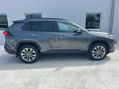 2023 Toyota RAV4, $36990. Photo 8