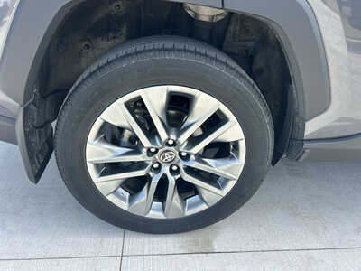 2023 Toyota RAV4, $36990. Photo 9