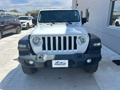 2020 Jeep Wrangler, $19990. Photo 2