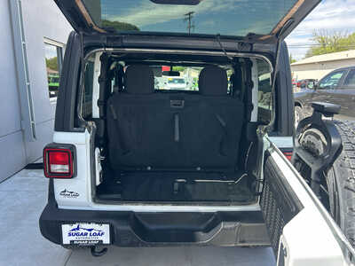 2020 Jeep Wrangler, $19990. Photo 6