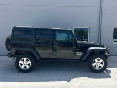 2016 Jeep Wrangler Unlimited, $18990. Photo 8
