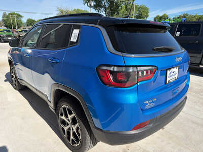 2025 Jeep Compass, $23950. Photo 4