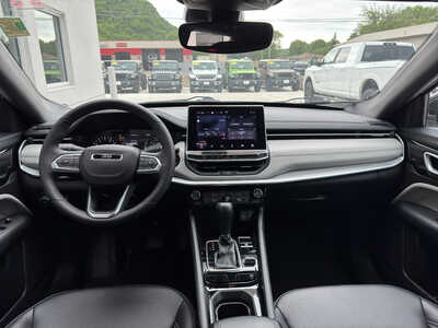 2025 Jeep Compass, $23950. Photo 10