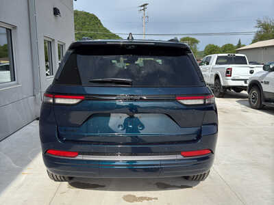 2026 Jeep Grand Cherokee, $48630. Photo 5