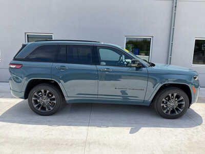 2026 Jeep Grand Cherokee, $48630. Photo 7