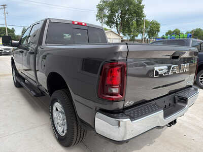 2026 RAM 2500 Crew Cab, $54675. Photo 4