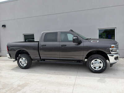 2026 RAM 2500 Crew Cab, $54675. Photo 7
