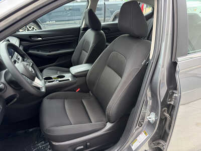 2025 Nissan Altima, $19950. Photo 10