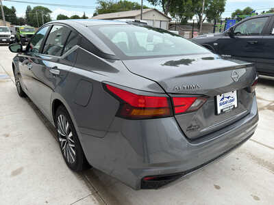 2025 Nissan Altima, $19950. Photo 4