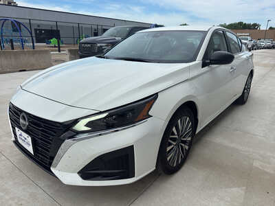 2025 Nissan Altima, $19950. Photo 3