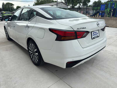 2025 Nissan Altima, $19950. Photo 4