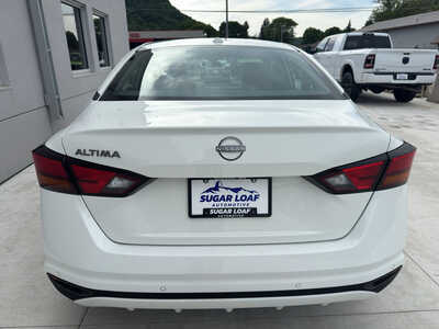 2025 Nissan Altima, $19950. Photo 5