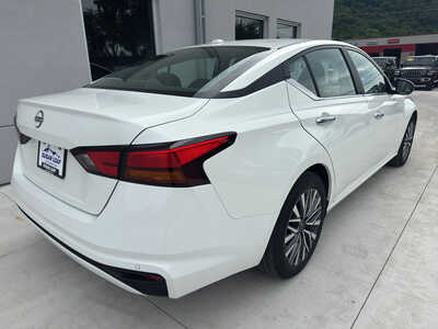2025 Nissan Altima, $19950. Photo 6