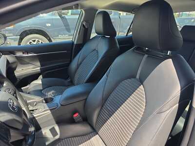 2021 Toyota Camry, $16990. Photo 11