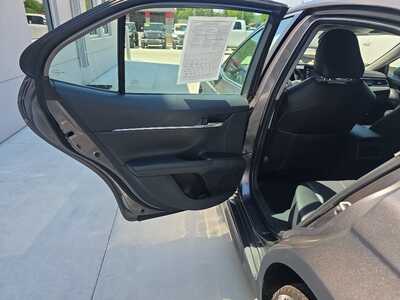 2021 Toyota Camry, $16990. Photo 12