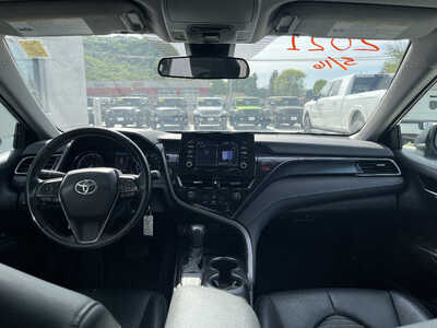 2021 Toyota Camry, $16990. Photo 5