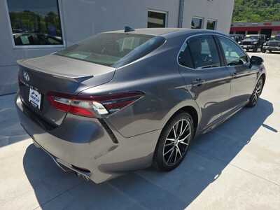 2021 Toyota Camry, $16990. Photo 6