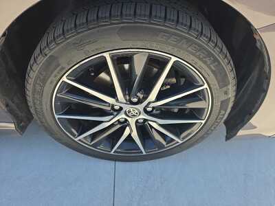 2021 Toyota Camry, $16990. Photo 8