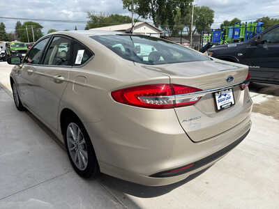 2017 Ford Fusion, $8990. Photo 4