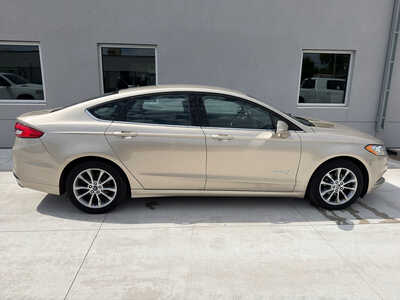 2017 Ford Fusion, $8990. Photo 7