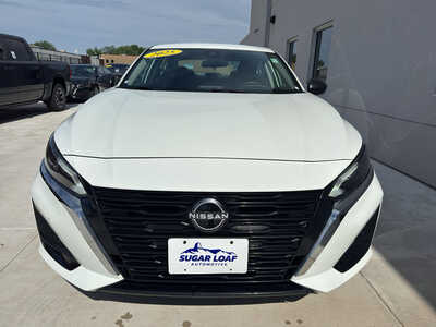 2025 Nissan Altima, $19950. Photo 2
