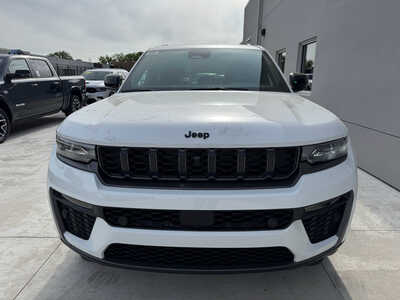 2026 Jeep Grand Cherokee, $47130. Photo 2