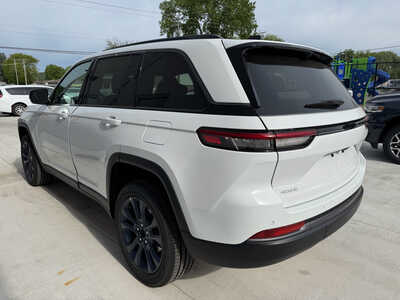 2026 Jeep Grand Cherokee, $47130. Photo 4