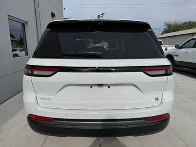 2026 Jeep Grand Cherokee, $47130. Photo 5