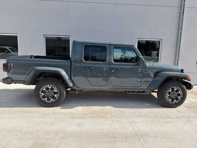 2026 Jeep Gladiator, $44885. Photo 7