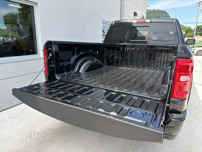 2026 RAM 1500 Crew Cab, $56790. Photo 8