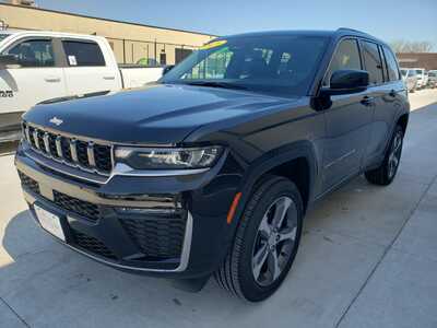 2026 Jeep Grand Cherokee, $43125. Photo 2