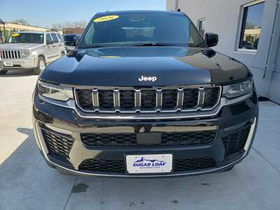 2026 Jeep Grand Cherokee, $43125. Photo 5