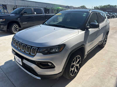 2025 Jeep Compass, $23950. Photo 3