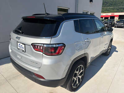 2025 Jeep Compass, $23950. Photo 6