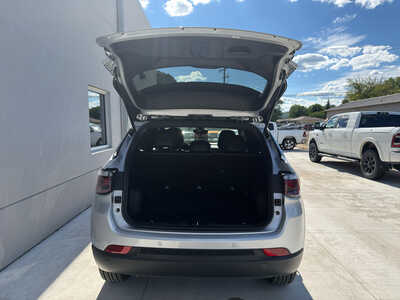 2025 Jeep Compass, $23950. Photo 10