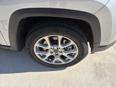 2025 Jeep Compass, $23950. Photo 8
