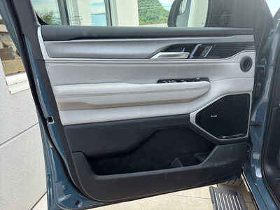 2026 Jeep Grand Wagoneer, $78480. Photo 10