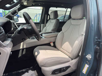 2026 Jeep Grand Wagoneer, $78480. Photo 9