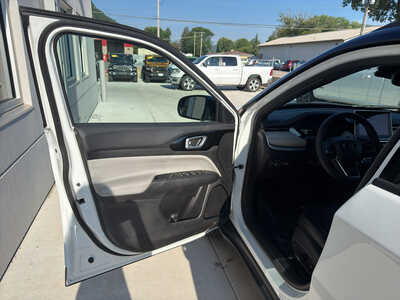 2025 Jeep Compass, $23950. Photo 11