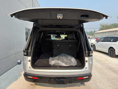 2026 Jeep Grand Wagoneer, $74705. Photo 11