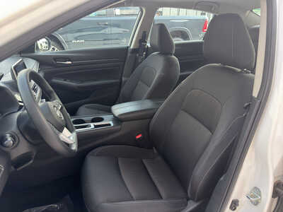 2025 Nissan Altima, $19950. Photo 12