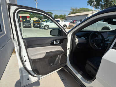 2025 Jeep Compass, $23950. Photo 10