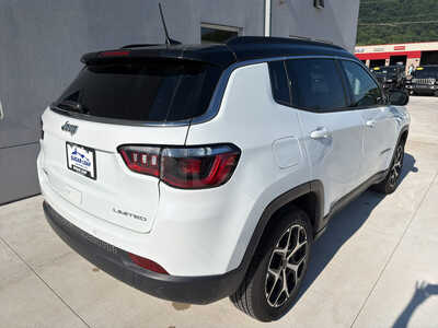 2025 Jeep Compass, $23950. Photo 6